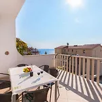 Apartament Marija *