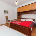 Apartament Marija *