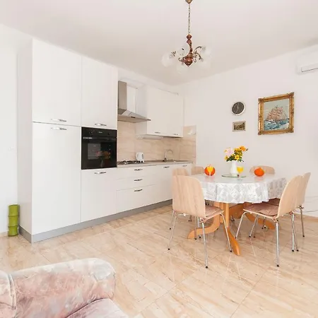 Marija Apartamento Pisak